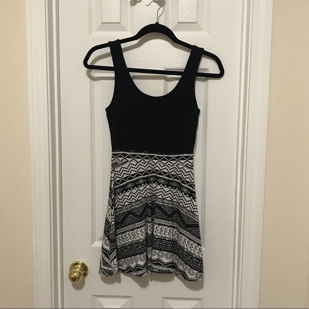 Geometric pattern skater dress